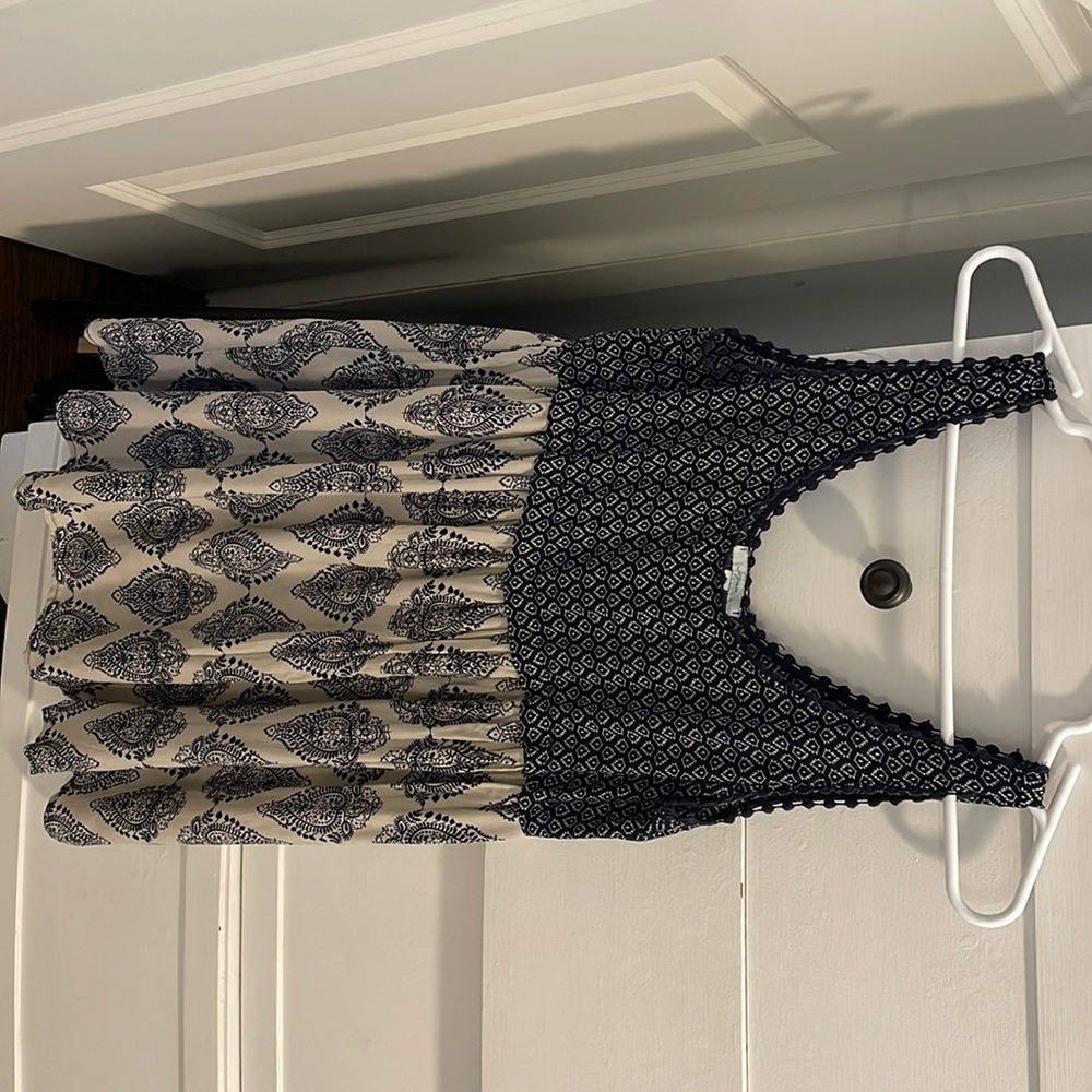 Adorable summer and spring sun dress!